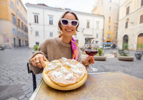 Wakacyjny city break w Rzymie za 949 PLN 🛵☀️ Loty z weekendem + ⭐⭐⭐ hotel ze 🥐☕
