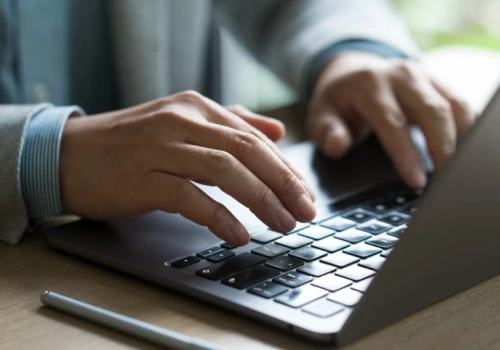 Tysiące wniosków online i koniec papieru. Całkowita zmiana procedur pobytowych
