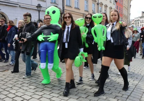 Wielki korowód studentów w Krakowie. Kolorowy pochód przejdzie przez centrum