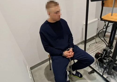 Finał urodzinowej imprezy w areszcie. Trzech napastników odpowie za pobicie jubilata