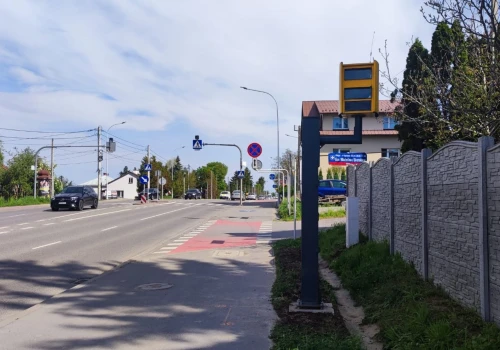 Nowy fotoradar już stoi na Sikorskiego, kolejny zamonotwany będzie na Krakowskiej