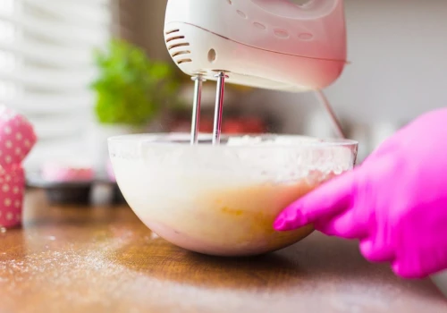 Cukiernicy robią to z bitą śmietaną przed ubijaniem. Efekt? Perfekcyjna konsystencja