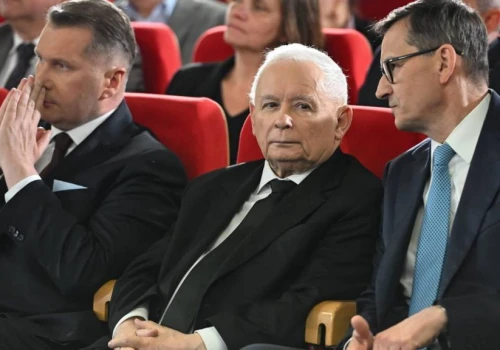 Burzliwe posiedzenie klubu PiS w Sękocinie