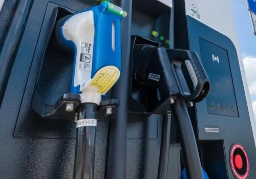 Rząd: budujemy elektryczny samochód. Również rząd: nie umiemy ładowarki postawić