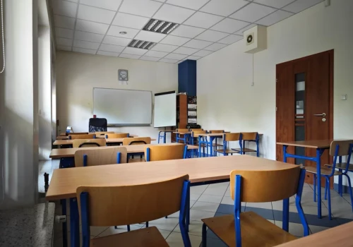 Religia wraca jako obowiązkowy przedmiot? Awantura w Sejmie