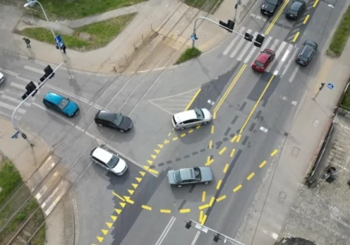 Potężne korki na Opolskiej? Miasto ma radę: Jedźcie przez Brochów, wracajcie Buforową