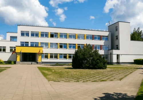 Zmierzch ery smartfonów w szkołach? Fiński eksperyment, który staje się państwową normą