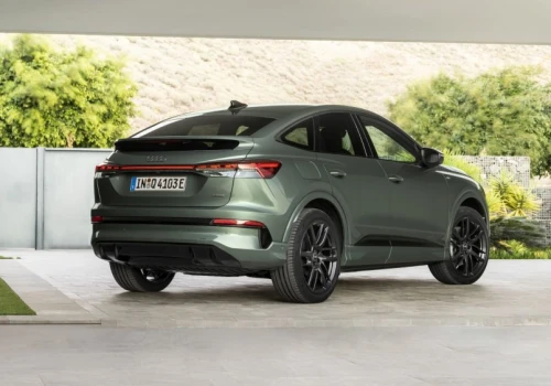Nowe Audi Q4 e-tron z polskim cennikiem. Już bazowa wersja może skusić wiele osób