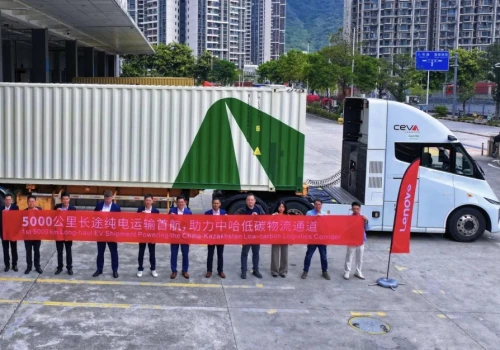 5 tys. km ciężarówką elektryczną po Azji. Niezwykły pilotaż CEVA Logistics i Lenovo
