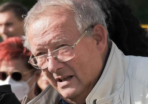 Ekshumacje na Wołyniu. Michnik: Absurdalne i niebezpieczne