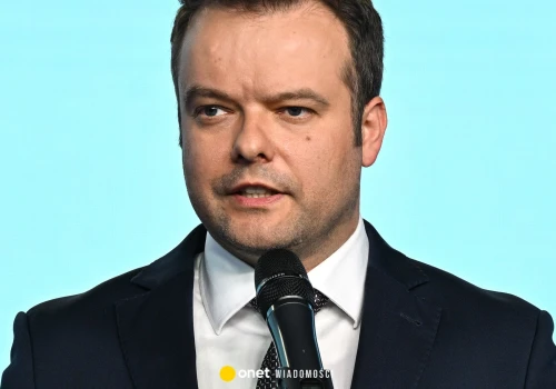 Były senator PiS krytykuje Zbigniewa Ziobrę. Rzecznik partii odpowiada. 