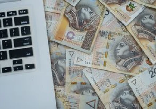 Kupujemy w ciemno. Nie musimy znać, żeby zaryzykować pieniędzy