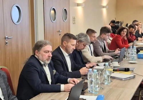 Oświadczenia majątkowe przestaną być jawne? Samorządowcy chcą reformy systemu