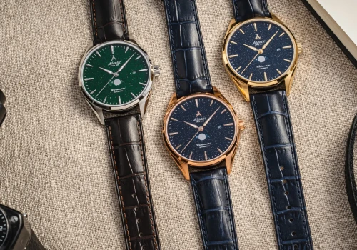 Atlantic Worldmaster Nightsky Moonphase. Tarcze z awenturynu i wskazanie faz Księżyca