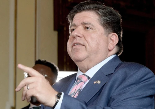Gubernator JB Pritzker pyta czy CDC jest gotowe do działań na wypadek rozszerzenia się hantawirusa w USA