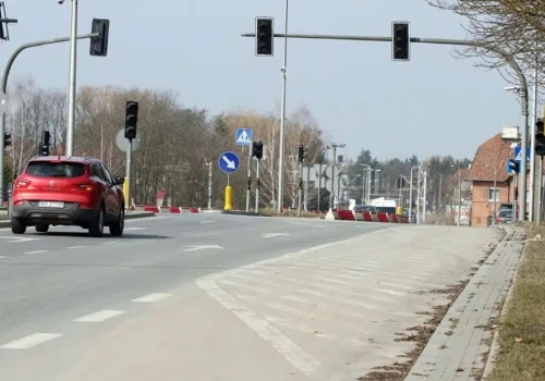 Znana hurtownia sprzedaje budynek w Olsztynie. Obok powstaje kluczowa trasa