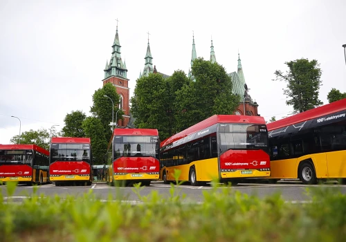 Pierwsze elektryki wyjeżdżają na ulice