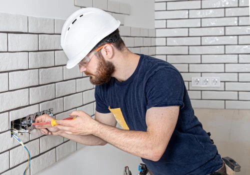 Uprawnienia G1 do 1 kV a powyżej 1 kV – kluczowe różnice i możliwości zawodowe