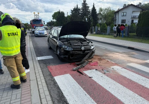 Zderzenie trzech samochodów w Niwce. Na miejscu działały służby