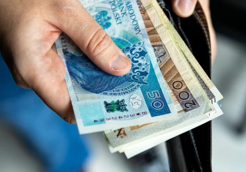 Praca z wysoką pensją i stałą umową. Wynagrodzenie zaczyna się od 12 tys. zł