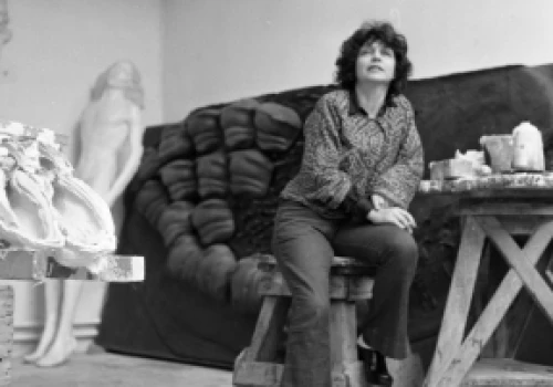 Artystka, której sztuka przeżywa renesans - 100 lat temu urodziła się Alina Szapocznikow
