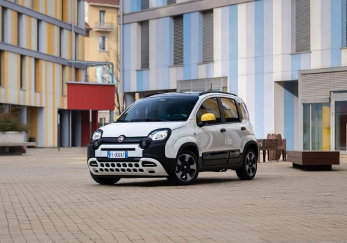 Nowy Fiat Pandina kosztuje teraz tyle co nic – czy to koniec ery drogich miejskich aut?