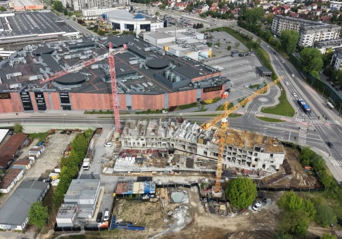 Nowoczesny hotel rośnie przy Serenadzie. Widać duży postęp prac