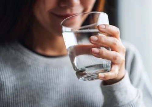 Dodaj jedną łyżeczkę do wody. To pogromca cholesterolu