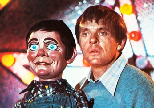 Znowu zadzieje się Magia. Kultowy twórca horrorów przejmuje remake klasycznego filmu grozy