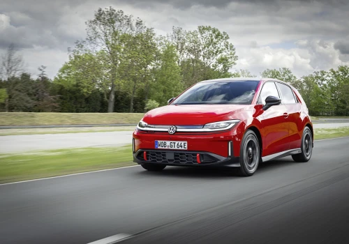 Volkswagen prezentuje ID. Polo GTI. Prąd, 226 koni i cyfrowe kasety magnetofonowe zamiast wydechu