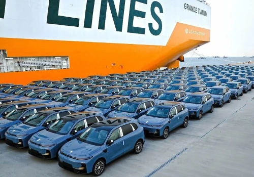 Inwazja. Leapmotor wysłał do Europy prawie 100 tysięcy samochodów