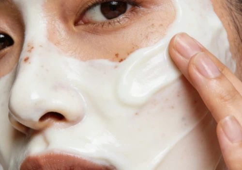 Au revoir, żelowe formuły i oleiste konsystencje! Rynek beauty opanowała 