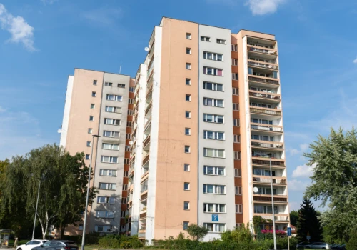 Ostrzeżenie dla bloków z wielkiej płyty. Nie można już czekać