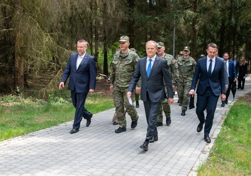 O SAFE i Nawrockim. Granica z Białorusią szczelna w 100 proc. Wojska USA w Polsce