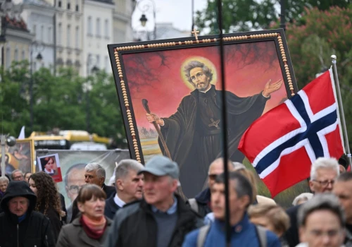Ulicami Warszawy przeszedł II Narodowy Orszak Chrystusa Króla