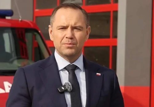 W biurze prezydenta trzaskają drzwi? Miażdżący sondaż dla Nawrockiego