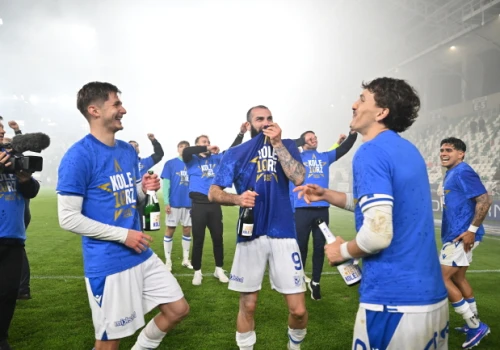 Ekstraklasa: Lech Poznań zapewnił sobie dziesiąty w historii i drugi z rzędu tytuł mistrzów Polski!