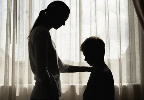 Mama wysyłała Staszka do firmy, by sprawdzał, czy ojciec ją zdradza. Myślał, że to normalne