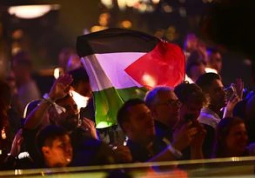 Protest na Eurowizji. Podczas występu Izraela rozwinięto flagę