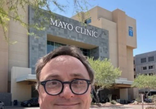 Neuroonkolog z Mayo Clinic: „Ten lek zapoczątkowuje nową erę w leczeniu glejaków”