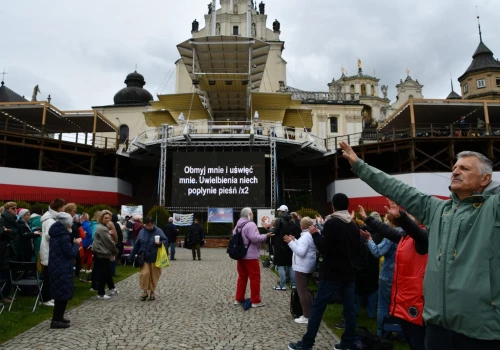 Słuchaj i idź! Ogólnopolskie Czuwanie Katolickiej Odnowy w Duchu Świętym na Jasnej Górze