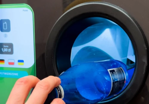 Nie wszystkie plastikowe butelki mają kaucję. Za te przysługuje zwrot