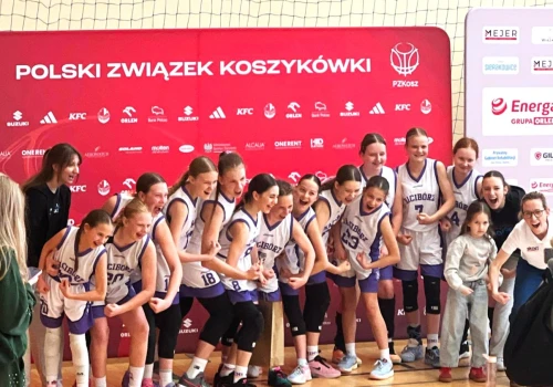 Historyczny sukces Minibasketball Racibórz. Młode koszykarki czwartą drużyną Polski