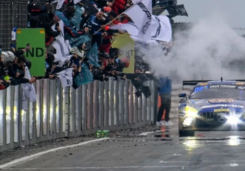 24h Nürburgring: Mercedes triumfuje po usterce zespołu Verstappena