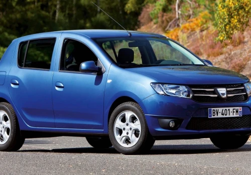 Używana Dacia Sandero II - czy warto kupić takie tanie auto?