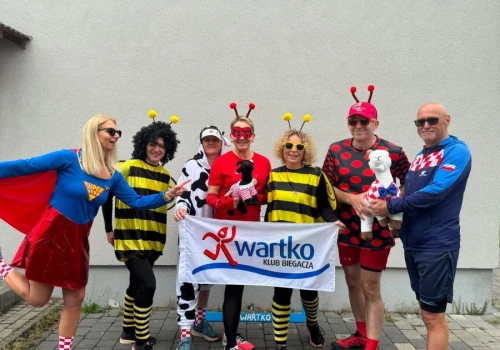 Bieg Konwaliowy w Golinie. Na starcie pszczoły, biedronki i krowa