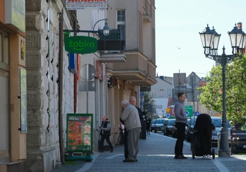 Do której otwarte sklepy w niedzielę niehandlową?