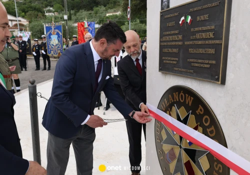Włoskie miasteczko uhonorowało polskich ułanów. 