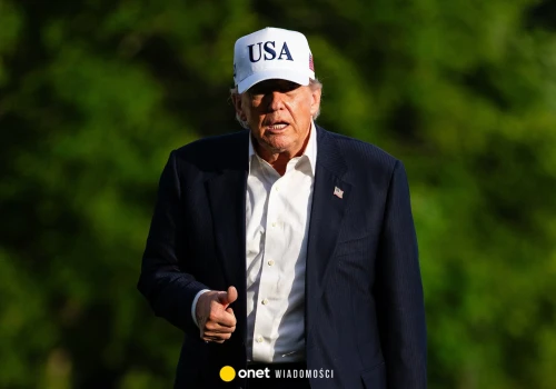 Donald Trump znów grozi Iranowi zniszczeniem. 