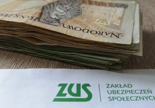 ZUS szykuje dobrą wiadomość na 1 czerwca. W portfelach emerytów zostanie nawet 255 zł więcej